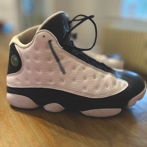 Nike Jordan 13

Authentic

Worn No Box

Ships within 24 hrs

Fits true to size